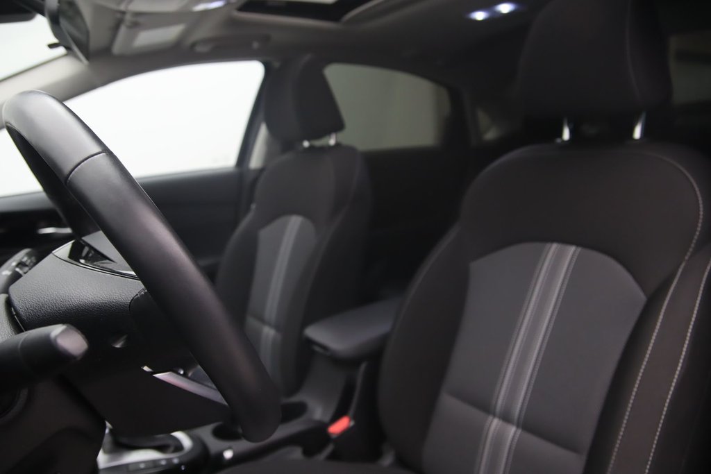 2023 Kia Forte in Chicoutimi, Quebec - 7 - w1024h768px