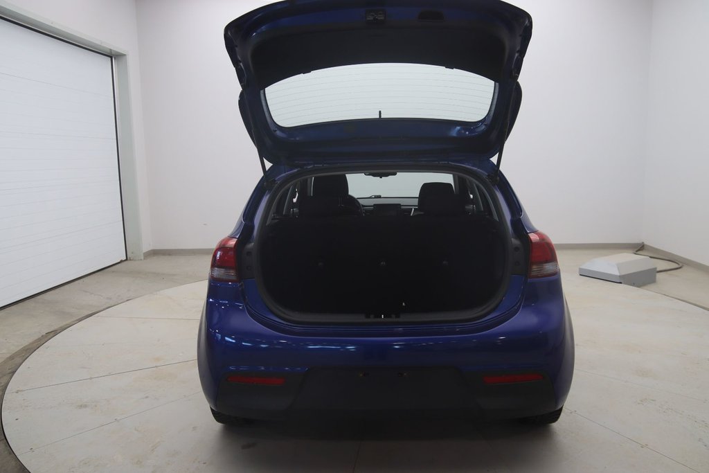 Kia Rio 5-door  2018 à Sept-Îles, Québec - 18 - w1024h768px