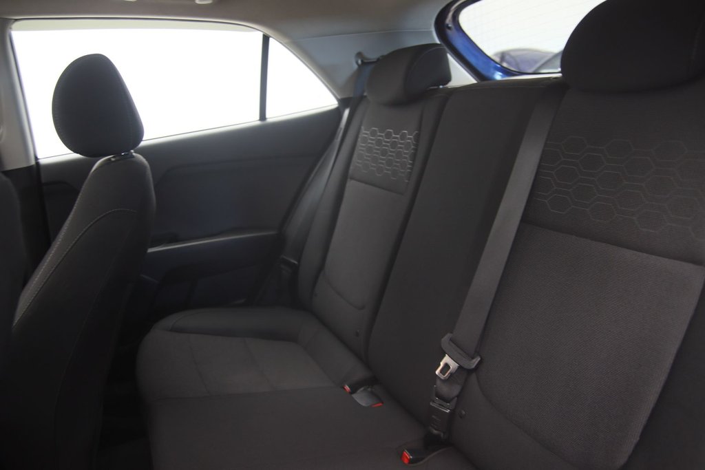 Kia Rio 5-door  2018 à Sept-Îles, Québec - 10 - w1024h768px