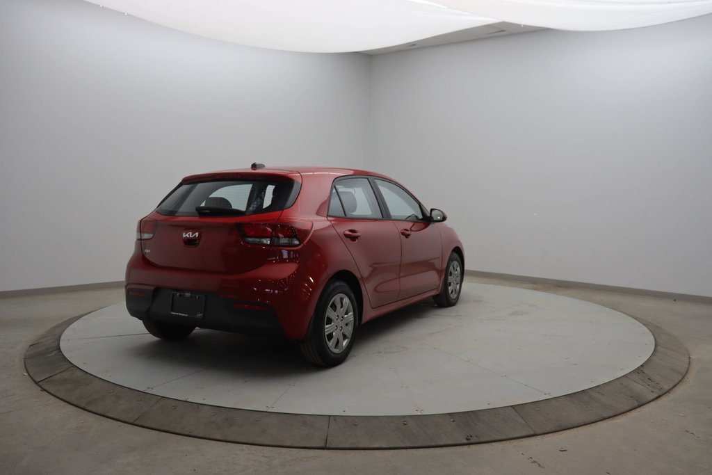 2022 Kia Rio 5-door in Jonquière, Quebec - 4 - w1024h768px