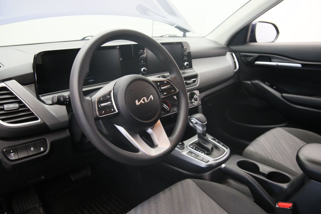 2025 Kia Seltos in Baie-Comeau, Quebec - 7 - w1024h768px