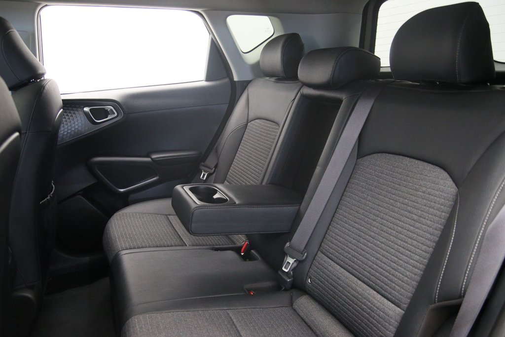 2021 Kia Soul in Chicoutimi, Quebec - 9 - w1024h768px