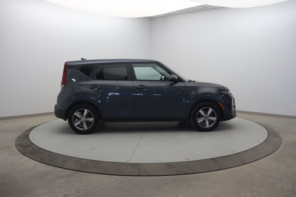 2021 Kia Soul in Chicoutimi, Quebec - 3 - w1024h768px