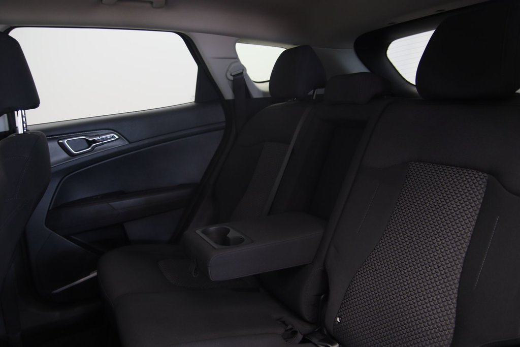 Kia Sportage  2023 à Jonquière, Québec - 9 - w1024h768px