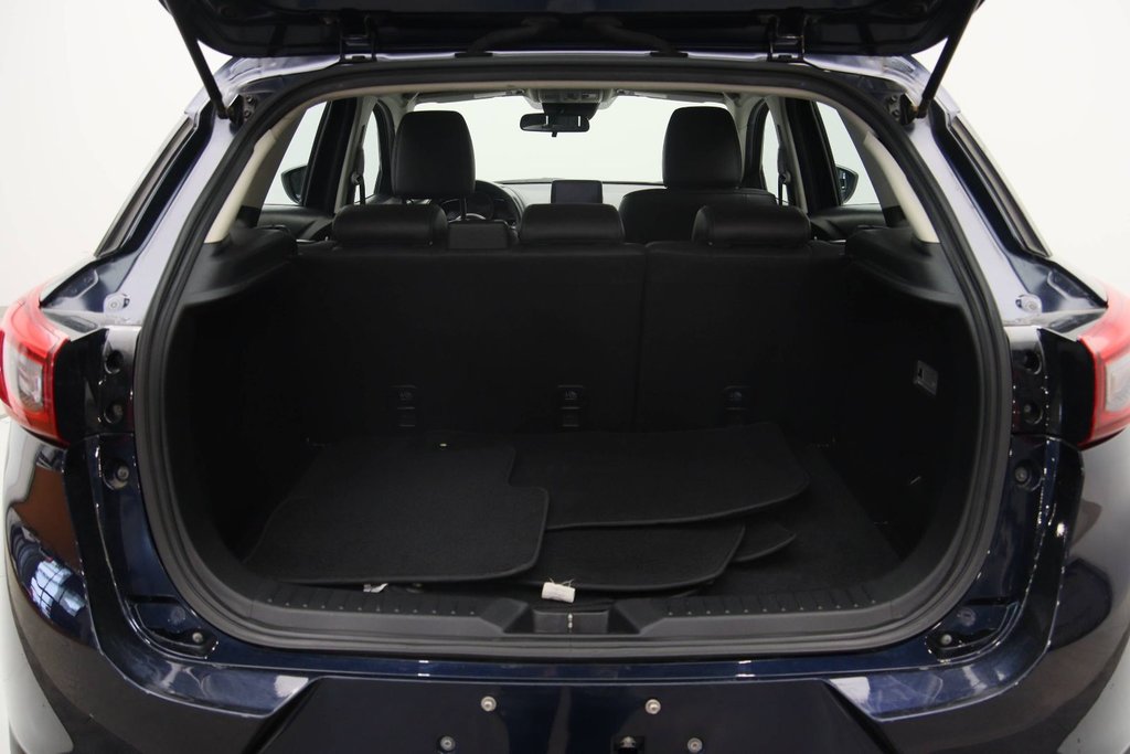 2021 Mazda CX-3 in Sept-Îles, Quebec - 16 - w1024h768px