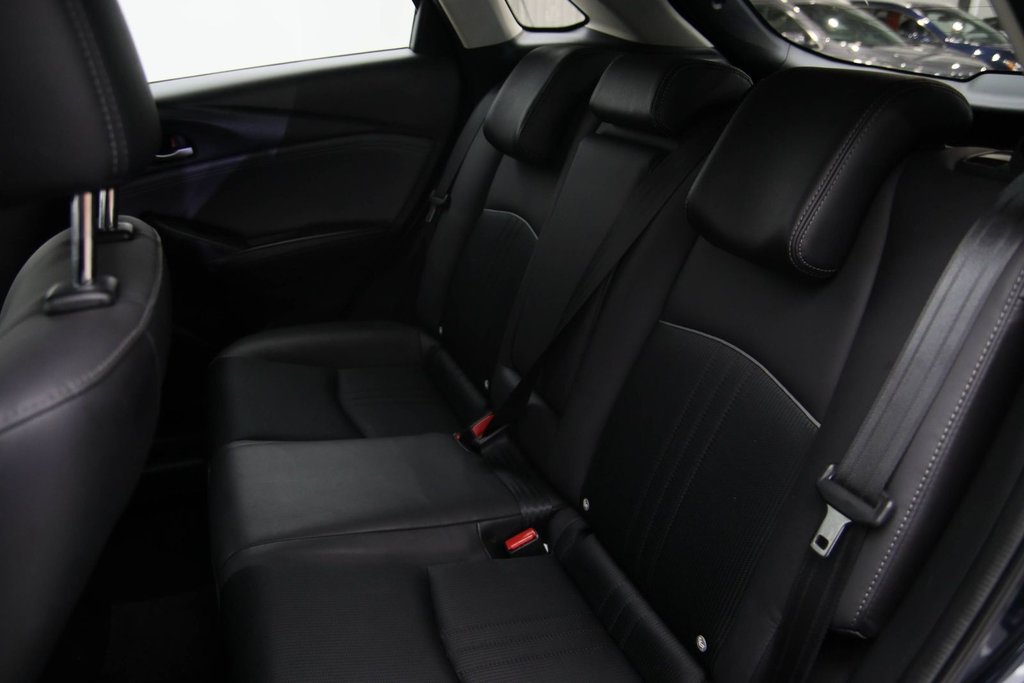 2021 Mazda CX-3 in Sept-Îles, Quebec - 9 - w1024h768px