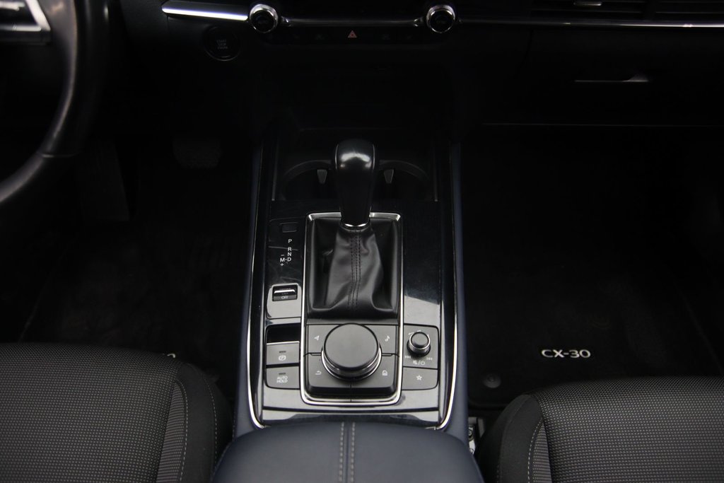 2021 Mazda CX-30 in Jonquière, Quebec - 13 - w1024h768px