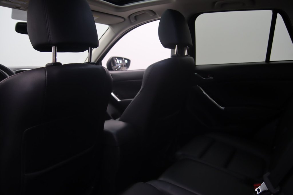 2016 Mazda CX-5 GT in Chicoutimi, Quebec - 9 - w1024h768px