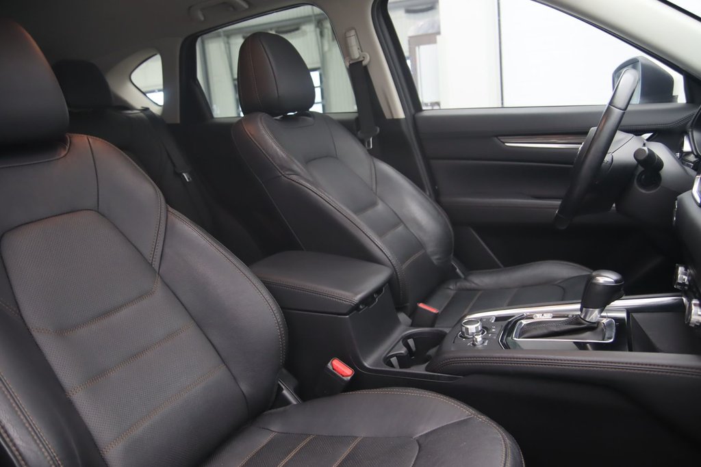 2017 Mazda CX-5 GT in Chicoutimi, Quebec - 16 - w1024h768px