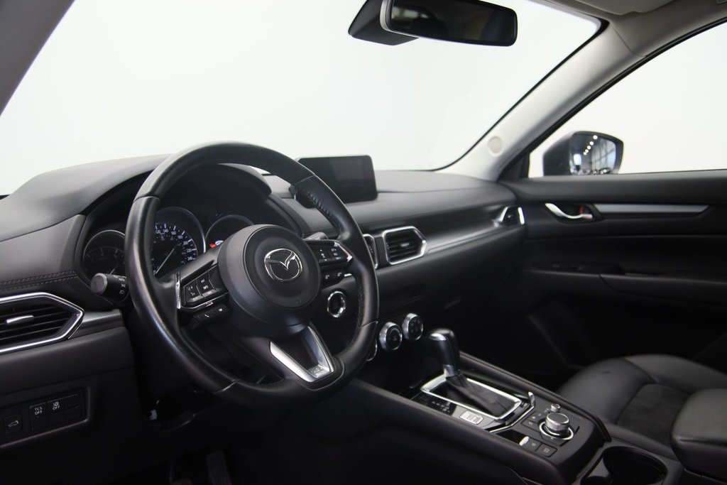 2020 Mazda CX-5 in Baie-Comeau, Quebec - 6 - w1024h768px