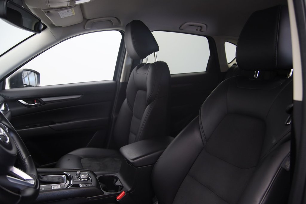 2020 Mazda CX-5 in Baie-Comeau, Quebec - 7 - w1024h768px