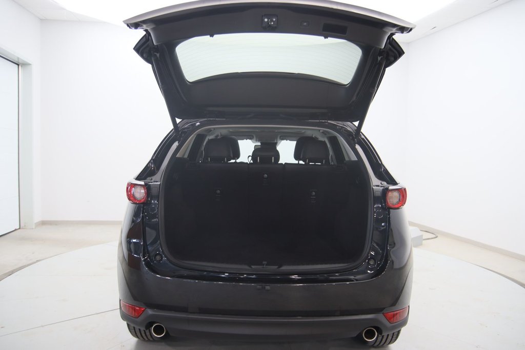 2021 Mazda CX-5 in Jonquière, Quebec - 18 - w1024h768px