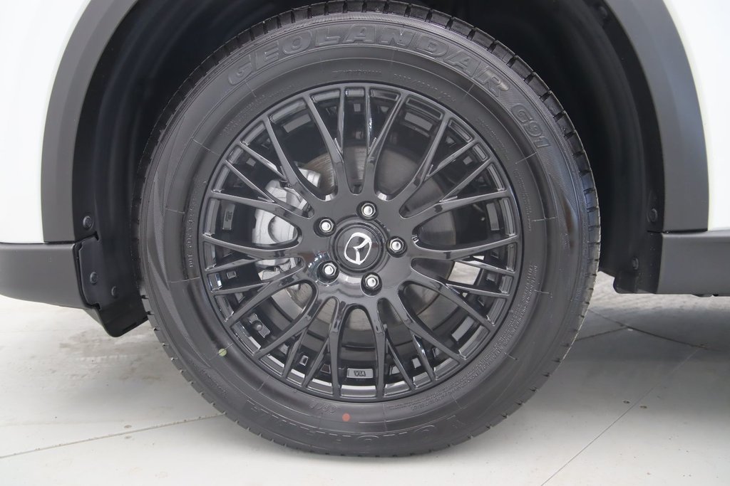 2023 Mazda CX-5 in Sept-Îles, Quebec - 18 - w1024h768px
