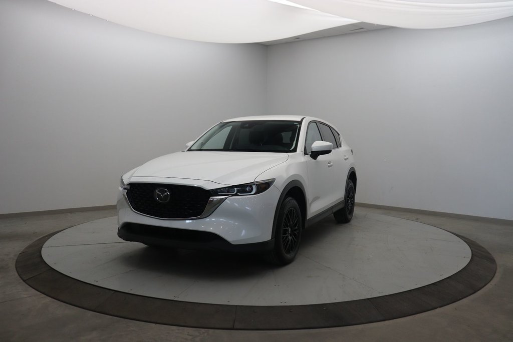 2023 Mazda CX-5 in Sept-Îles, Quebec - 1 - w1024h768px