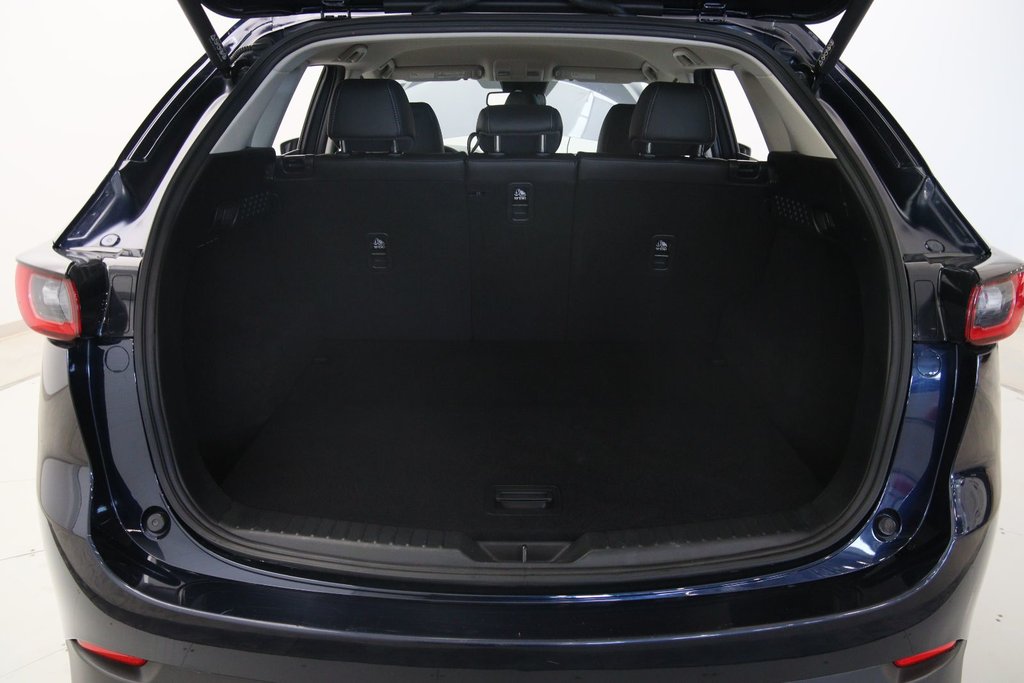 2025 Mazda CX-5 in Baie-Comeau, Quebec - 16 - w1024h768px