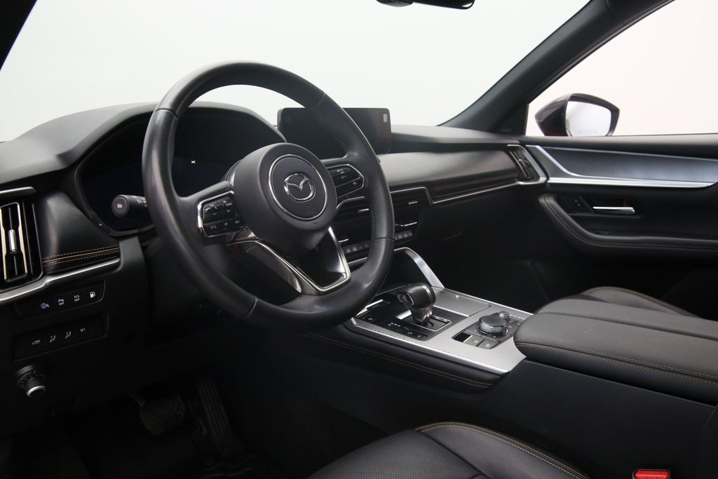 2025 Mazda CX-70 PHEV in Baie-Comeau, Quebec - 7 - w1024h768px