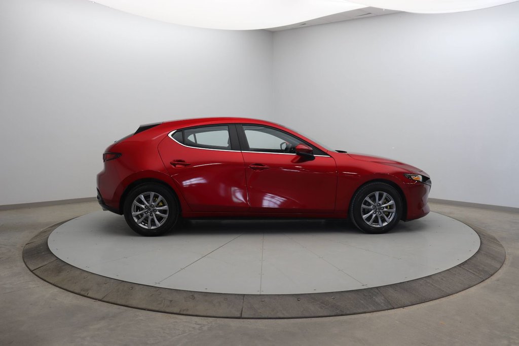 2021 Mazda 3 Sport in Jonquière, Quebec - 3 - w1024h768px