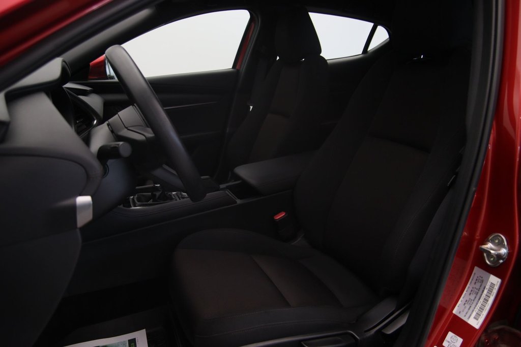 2021 Mazda 3 Sport in Jonquière, Quebec - 7 - w1024h768px