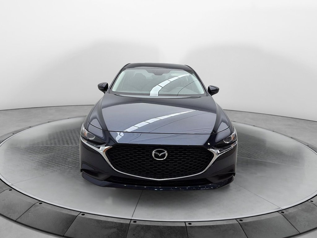 2022 Mazda 3 in Jonquière, Quebec - 2 - w1024h768px