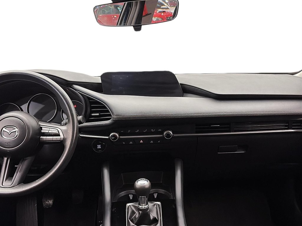 2022 Mazda 3 in Jonquière, Quebec - 10 - w1024h768px