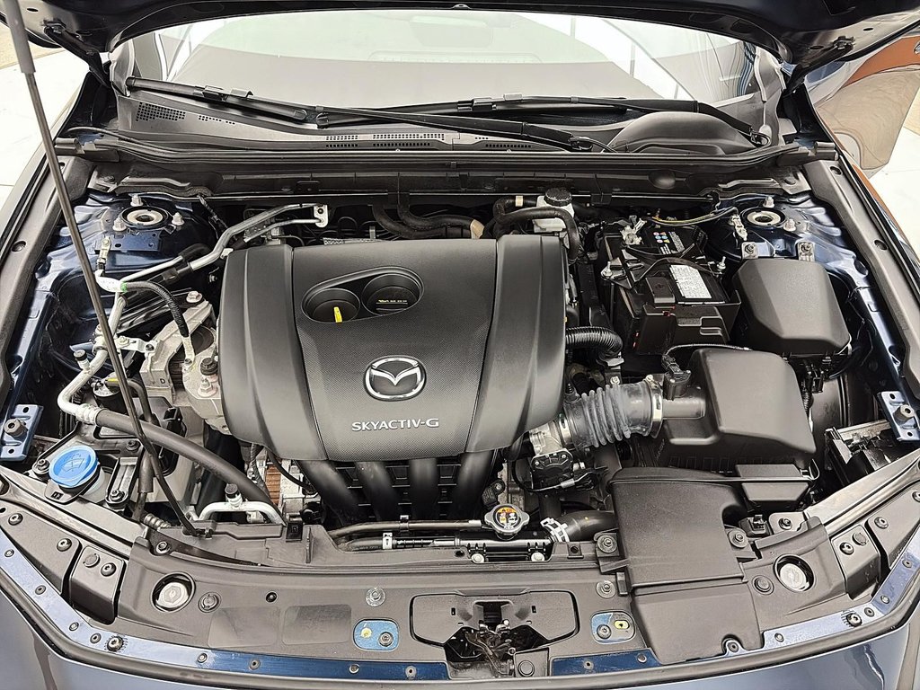 2022 Mazda 3 in Jonquière, Quebec - 16 - w1024h768px