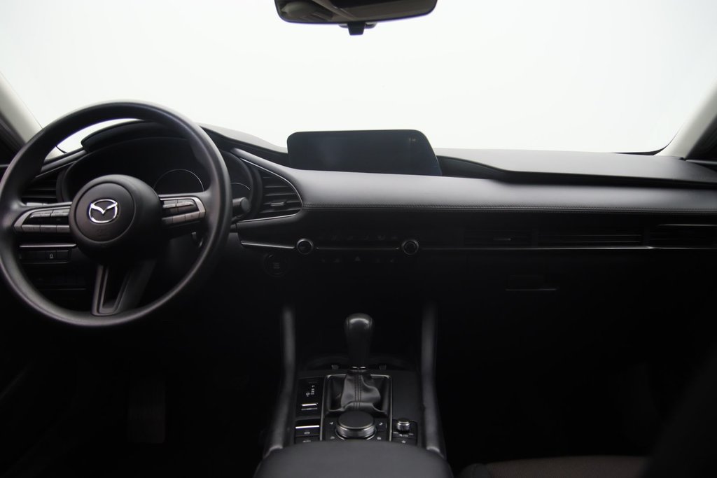 2022 Mazda 3 in Jonquière, Quebec - 11 - w1024h768px