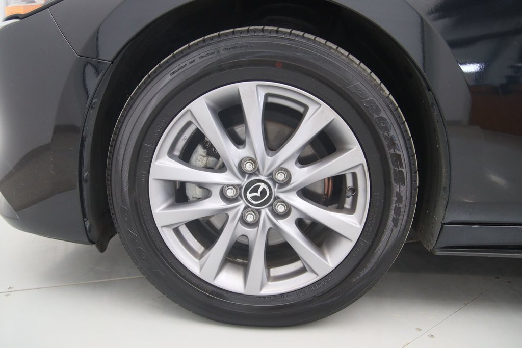 2022 Mazda 3 in Baie-Comeau, Quebec - 18 - w1024h768px