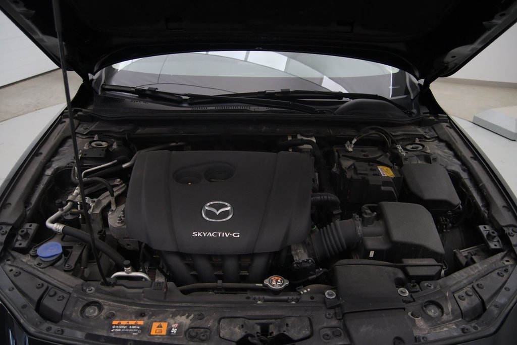2022 Mazda 3 in Baie-Comeau, Quebec - 16 - w1024h768px