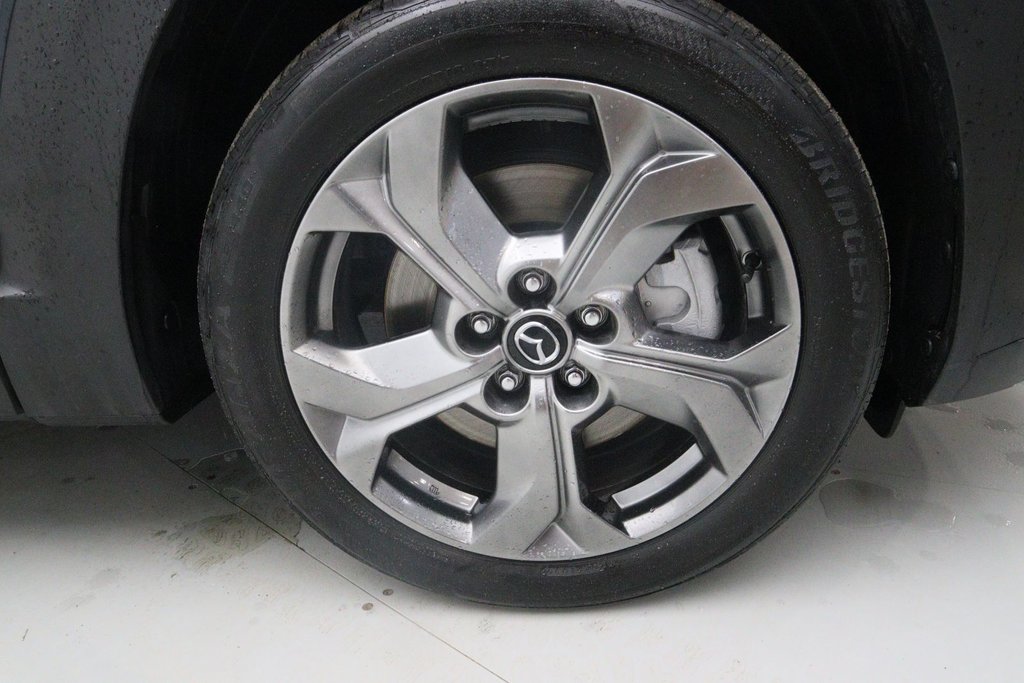 2022 Mazda MX-30 EV GT in Chicoutimi, Quebec - 17 - w1024h768px