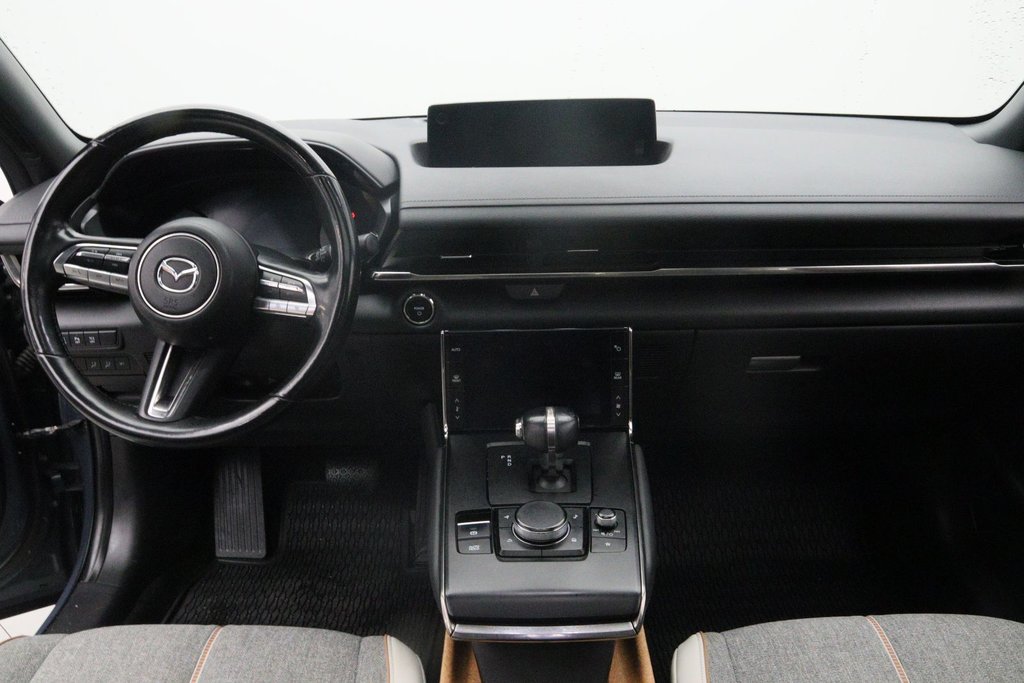 2022 Mazda MX-30 EV GT in Chicoutimi, Quebec - 10 - w1024h768px