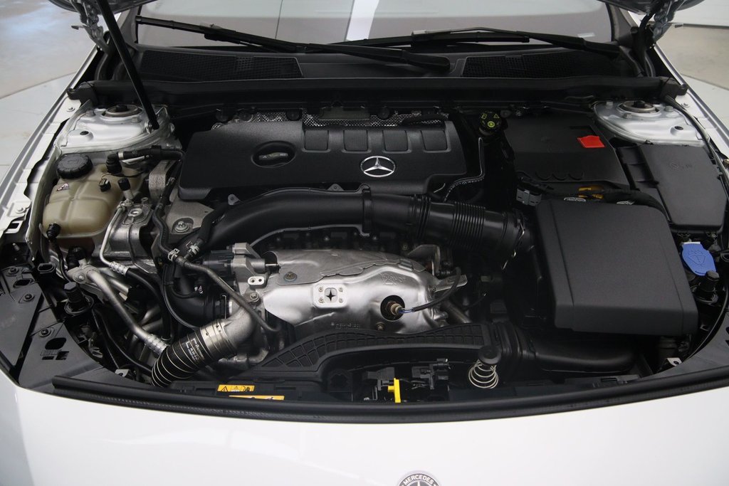 2019 Mercedes-Benz A-Class in Baie-Comeau, Quebec - 16 - w1024h768px