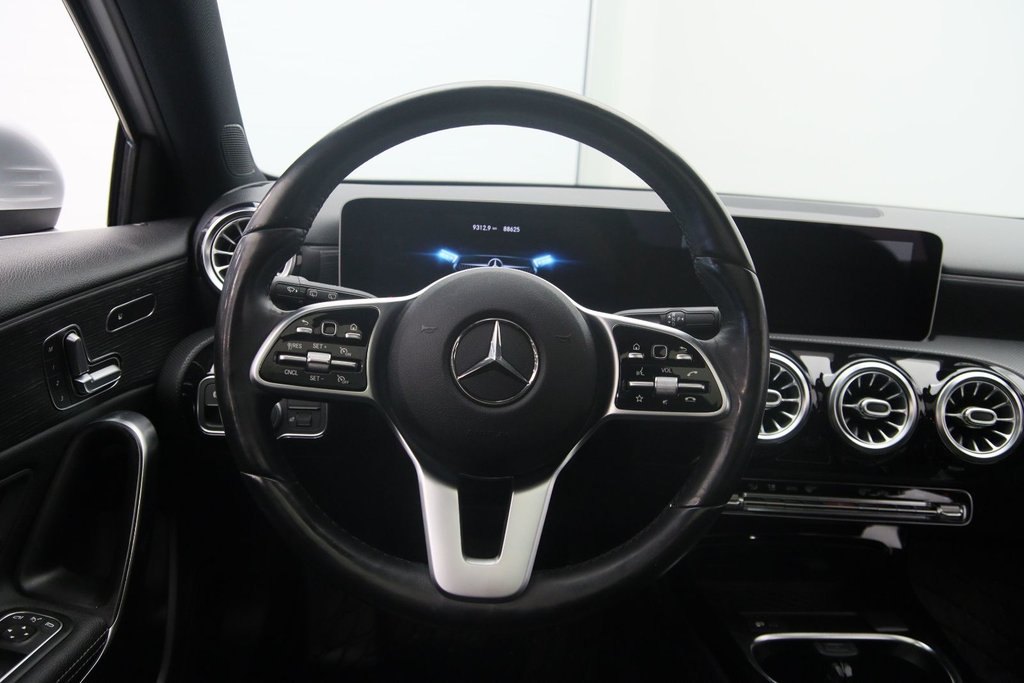 2019 Mercedes-Benz A-Class in Baie-Comeau, Quebec - 12 - w1024h768px