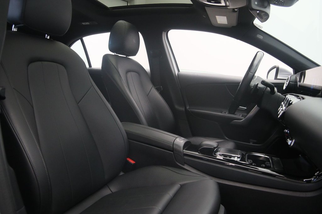 2019 Mercedes-Benz A-Class in Baie-Comeau, Quebec - 17 - w1024h768px