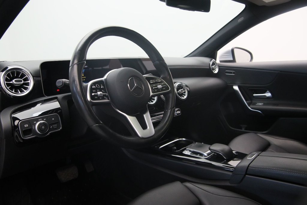 2019 Mercedes-Benz A-Class in Baie-Comeau, Quebec - 7 - w1024h768px