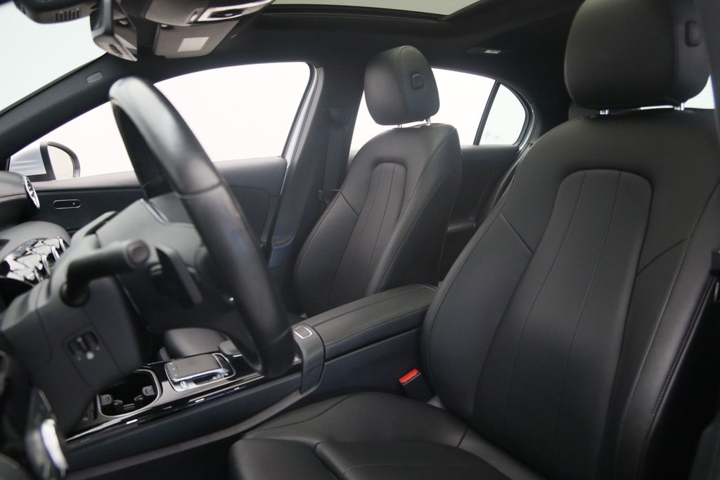 2019 Mercedes-Benz A-Class in Baie-Comeau, Quebec - 6 - w1024h768px