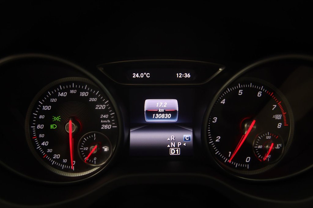 2018 Mercedes-Benz GLA 250 in Chicoutimi, Quebec - 13 - w1024h768px