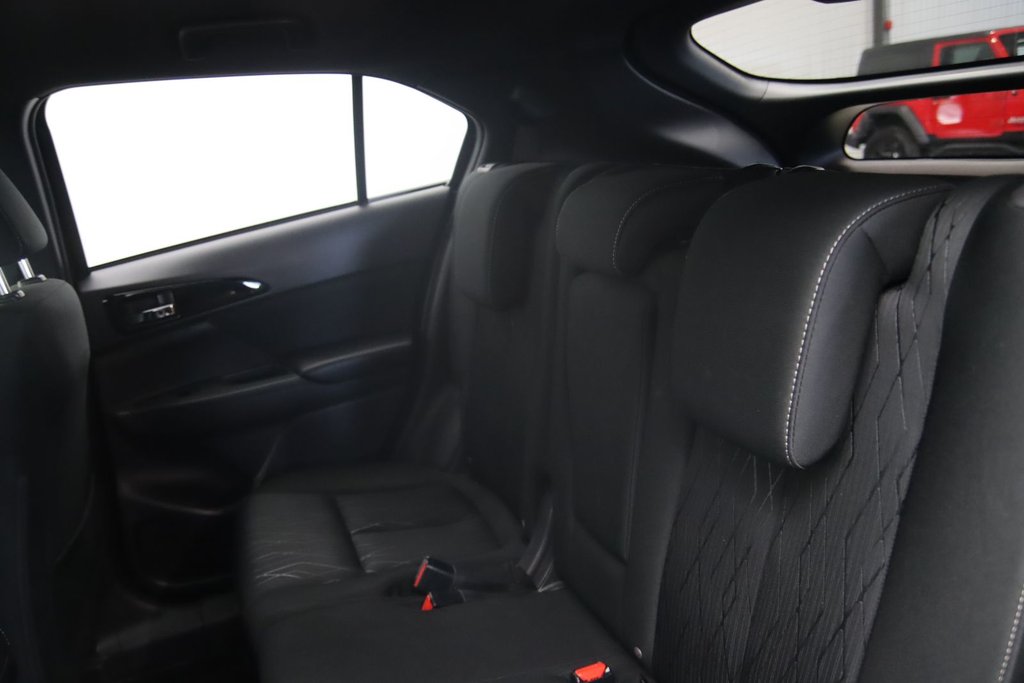 Mitsubishi ECLIPSE CROSS  2020 à Sept-Îles, Québec - 9 - w1024h768px