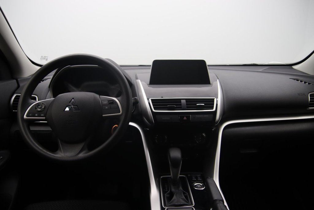 2020 Mitsubishi Eclipse Cross in Sept-Îles, Quebec - 10 - w1024h768px