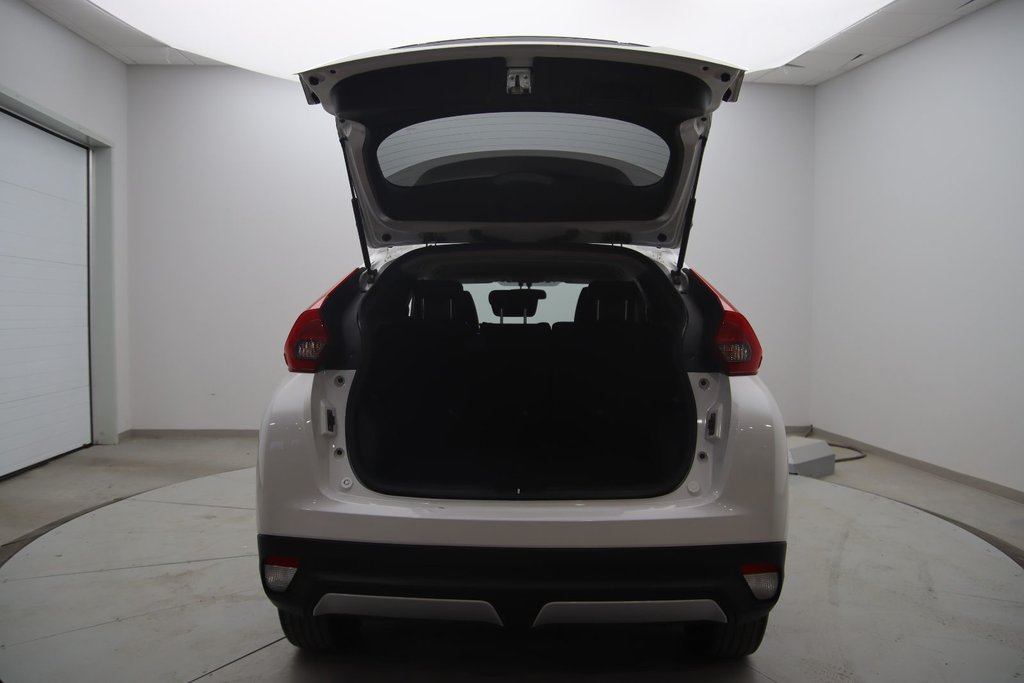 2020 Mitsubishi Eclipse Cross in Sept-Îles, Quebec - 17 - w1024h768px