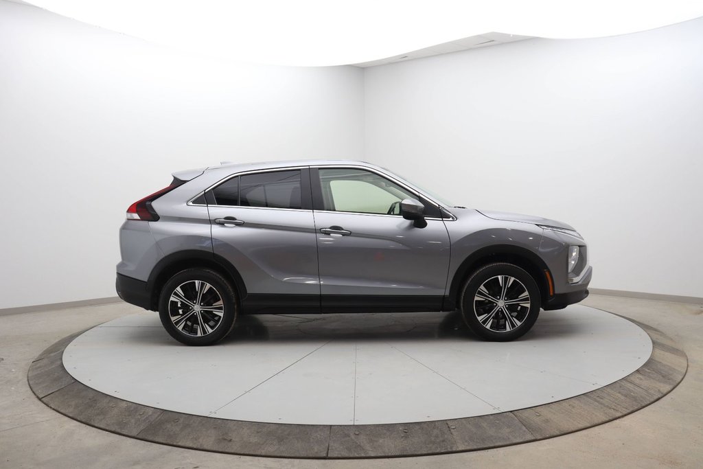 2022 Mitsubishi ECLIPSE CROSS in Jonquière, Quebec - 3 - w1024h768px