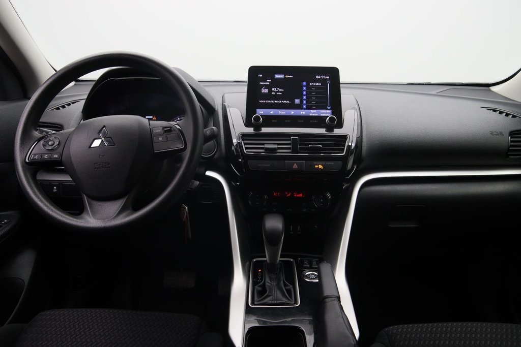2022 Mitsubishi ECLIPSE CROSS in Jonquière, Quebec - 10 - w1024h768px