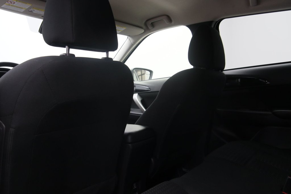 2022 Mitsubishi ECLIPSE CROSS in Jonquière, Quebec - 8 - w1024h768px