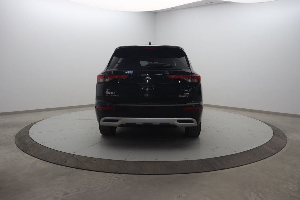 2024 Mitsubishi Outlander Plug-In Hybrid in Chicoutimi, Quebec - 5 - w1024h768px