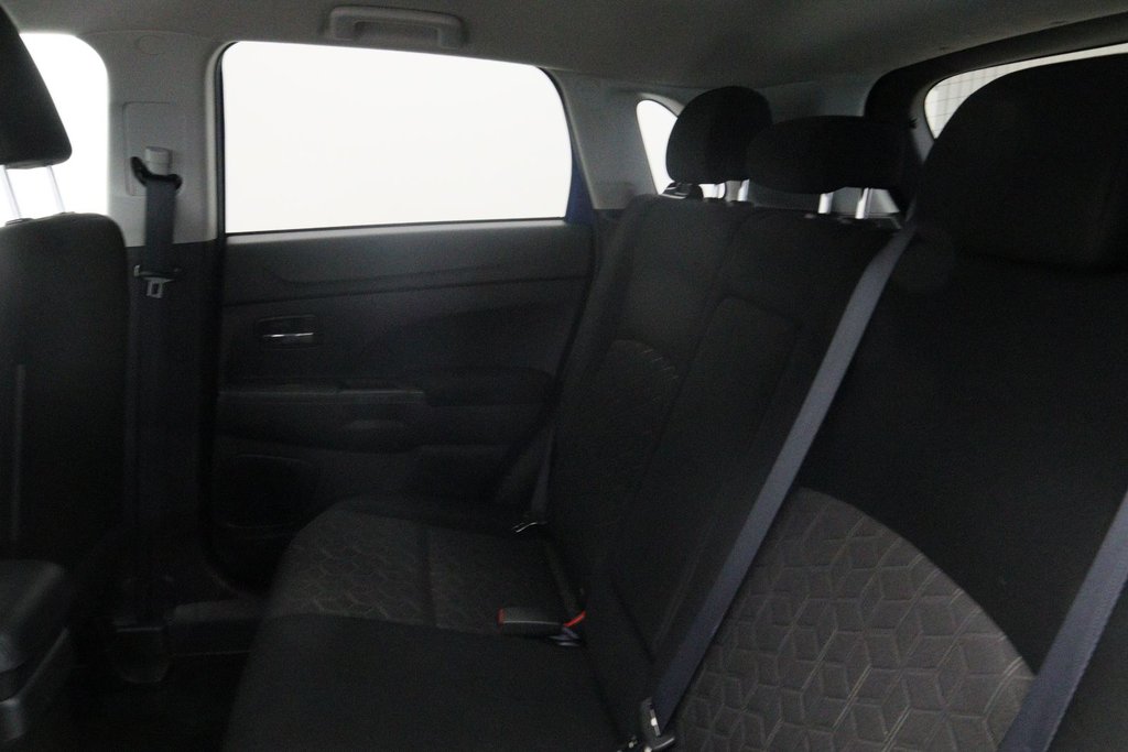 2022 Mitsubishi RVR in Baie-Comeau, Quebec - 9 - w1024h768px