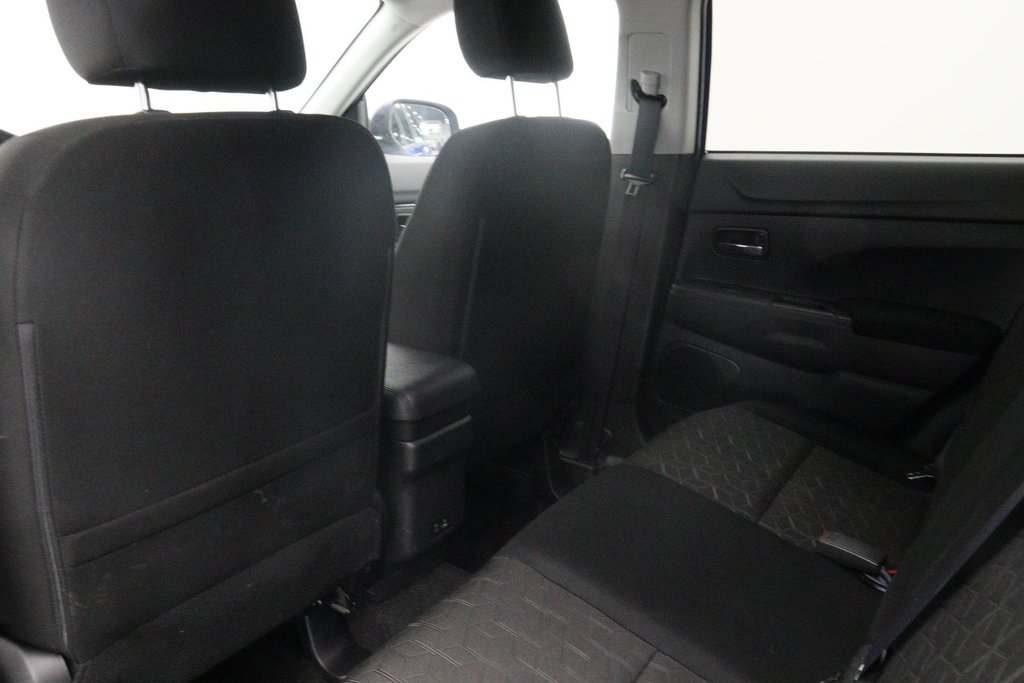 2022 Mitsubishi RVR in Baie-Comeau, Quebec - 8 - w1024h768px