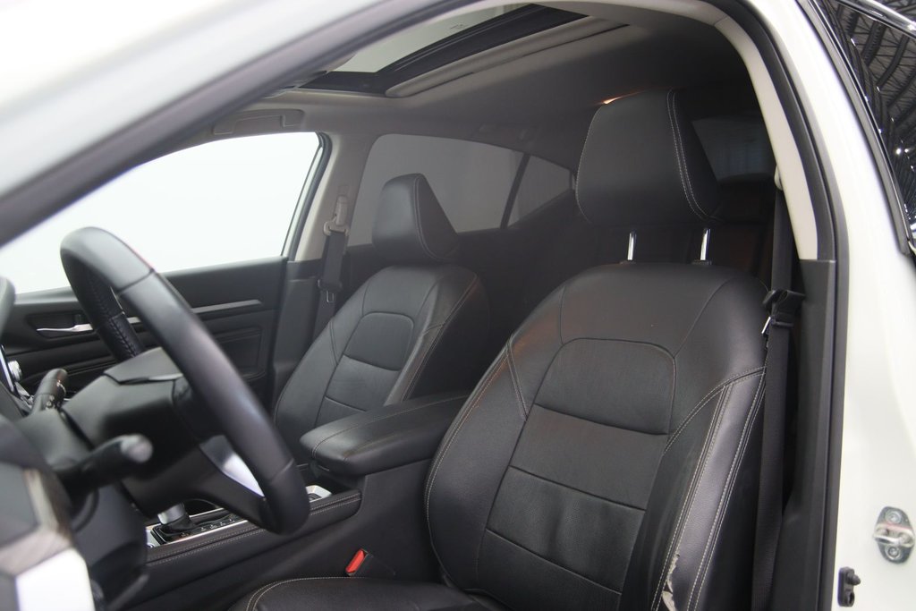 2020 Nissan Altima 2.5 Platinum in Chicoutimi, Quebec - 6 - w1024h768px
