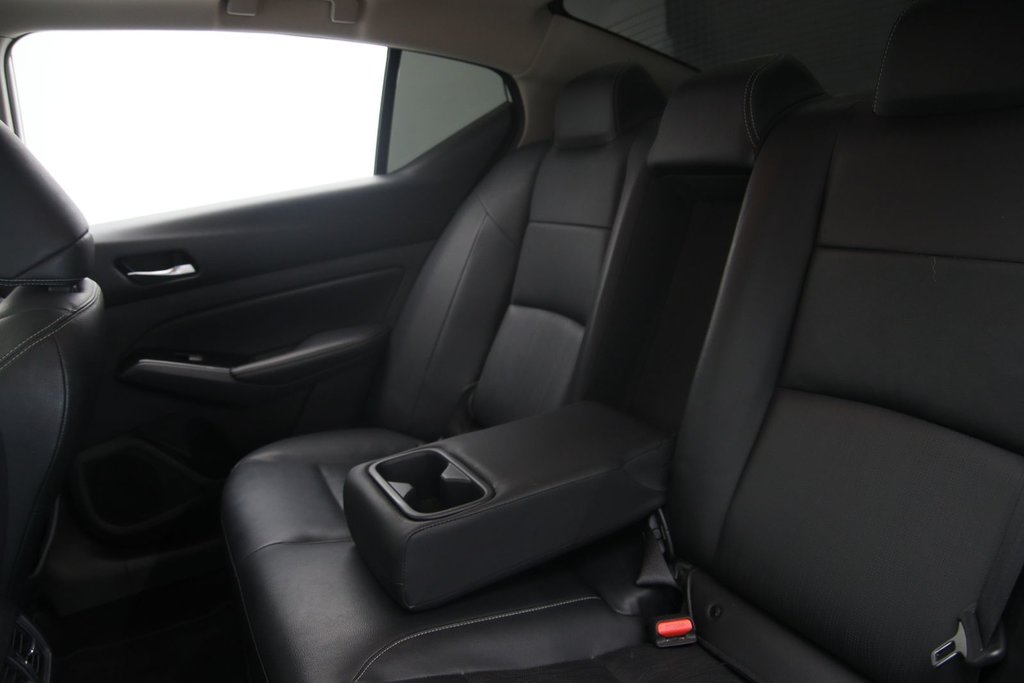 2020 Nissan Altima 2.5 Platinum in Chicoutimi, Quebec - 9 - w1024h768px