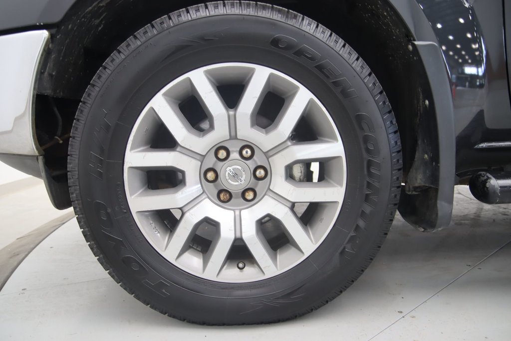 2010 Nissan Frontier in Sept-Îles, Quebec - 19 - w1024h768px