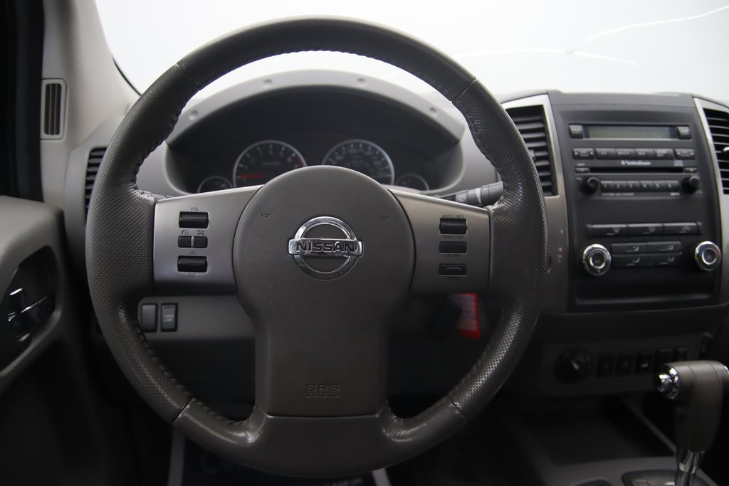 2010 Nissan Frontier in Sept-Îles, Quebec - 12 - w1024h768px