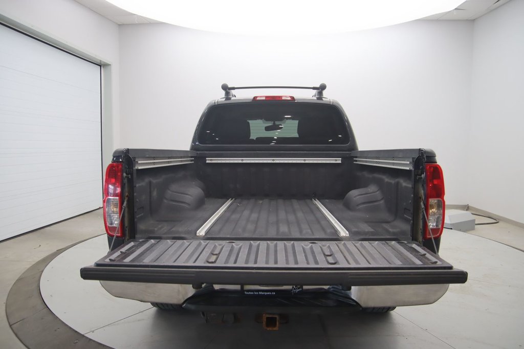 2010 Nissan Frontier in Sept-Îles, Quebec - 18 - w1024h768px